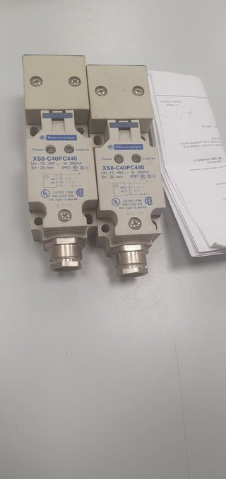 Sensor Inductivo Telemecanique XS8-C40PC440