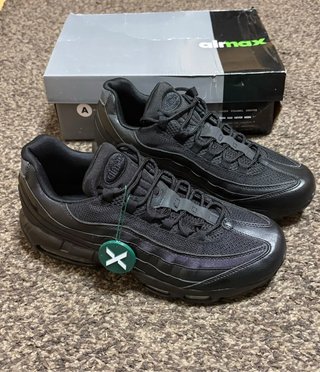 Nike Air Max 95 Negras