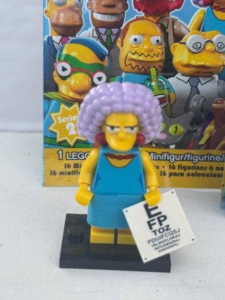 LEGO 71009 Selma Bouvier Simpsons Serie 2 2015