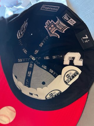 Gorra Supreme x New Era Negra