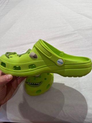 Crocs Mike Wazowski Verde Talla 43-44