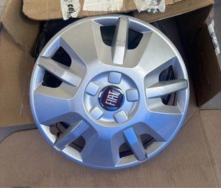 Un Tapacubos Fiat Ducato 15' (1 unidad)