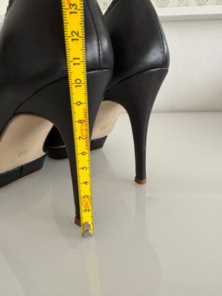 Tacones de Piel Negros Sisley