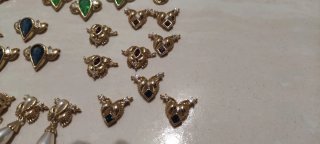 Lote de abalorios dorados
