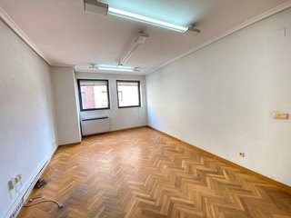 Oficina en alquiler en Centro en Ponferrada
