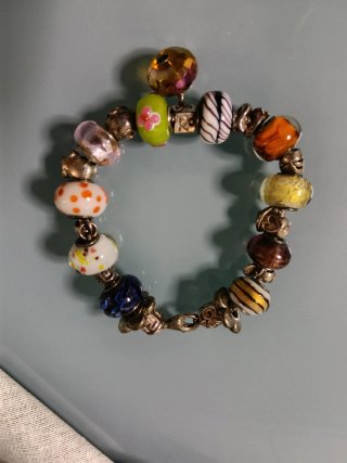 Pulsera de Plata con Abalorios