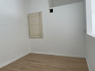 Local comercial en venta en La Torrassa en Hospitalet de Llobregat, L´