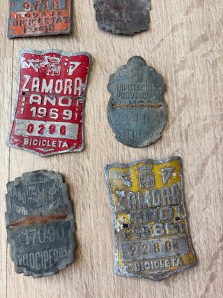 Lote de 17 Matrículas Antiguas de Zamora