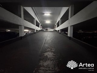 Garaje en venta en San Pedro de Deusto-La Ribera en Bilbao