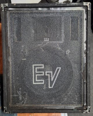 Altavoz Electro Voice FM1502ER