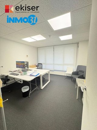 Oficina en alquiler en Ermitagaña - Mendebaldea en Pamplona