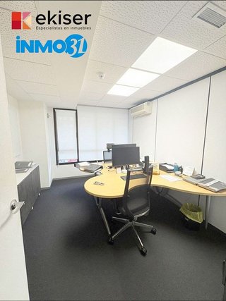 Oficina en alquiler en Ermitagaña - Mendebaldea en Pamplona
