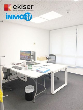 Oficina en alquiler en Ermitagaña - Mendebaldea en Pamplona