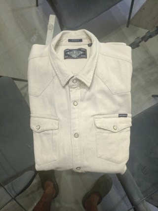 Camisa Superdry blanca/Beige.