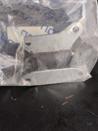Soporte Trasero Caja Cambios Seat 124 1430