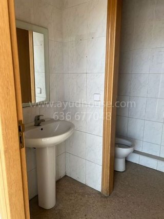 Local comercial en alquiler en La Granja en Zaragoza