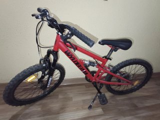 Bicicleta Infantil 20 Pulgadas con casco