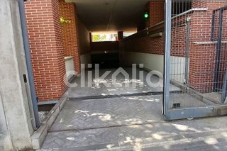 Garaje en venta en San Fermín en Madrid