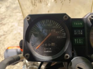 Moto Suzuki