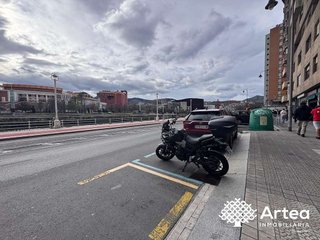 Garaje en venta en San Pedro de Deusto-La Ribera en Bilbao