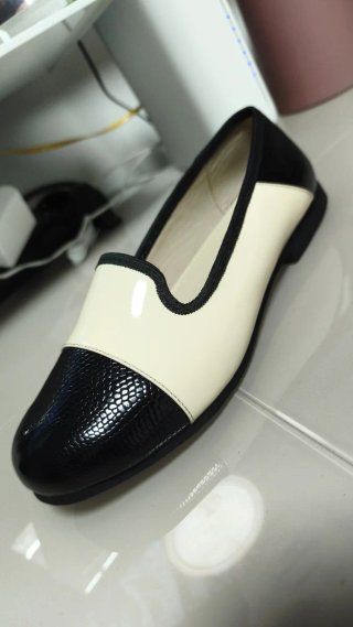 Bailarinas artesanales piel beige y negro