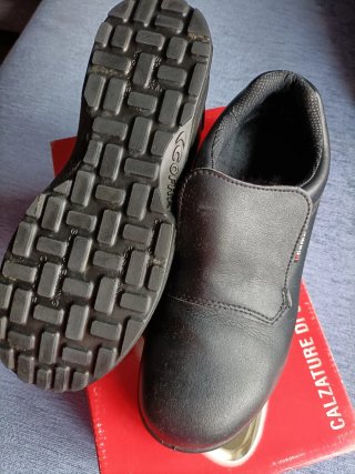 Zapatos de seguridad Cofra negros