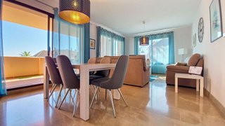 Piso en venta en Puerto de la Duquesa en Manilva