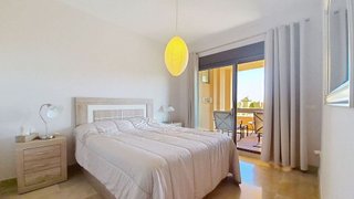 Piso en venta en Puerto de la Duquesa en Manilva