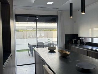 Chalet en alquiler en Las Lomas de Río Verde en Marbella