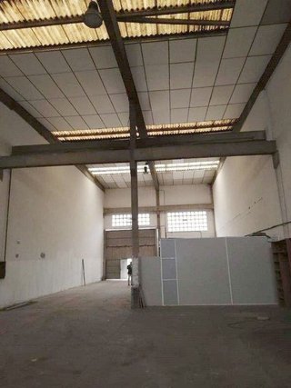 Nave industrial en alquiler en Tremañes en Gijón