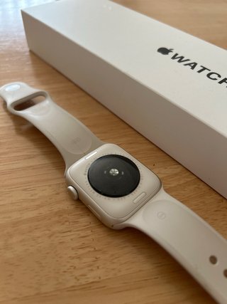 Apple Watch SE (2022) 44mm Plata