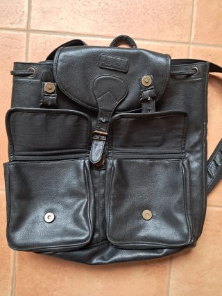 Mochila Cuero SALVA Negra