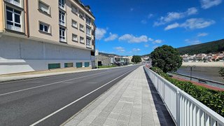Local comercial en venta en Cee
