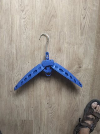 Percha para Secar Neoprenos