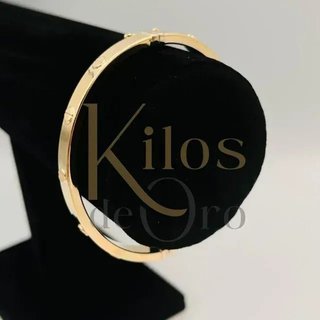 Pulsera rígida hueca con tornillos