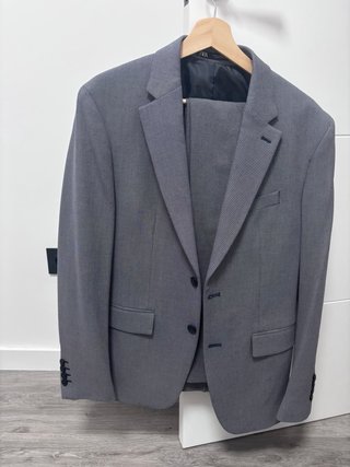 Traje Zara Gris