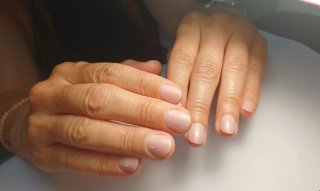 Uñas semipermanente
