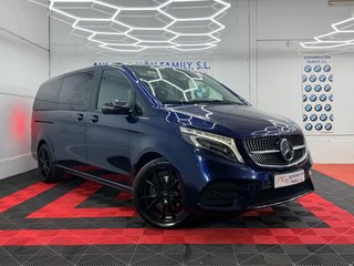 Mercedes-Benz V300d AMG 2022 239cv 9 velocidades