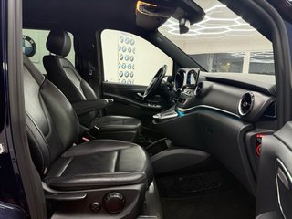 Mercedes-Benz V300d AMG 2022 239cv 9 velocidades