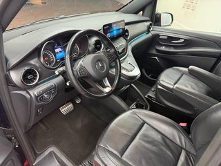 Mercedes-Benz V300d AMG 2022 239cv 9 velocidades