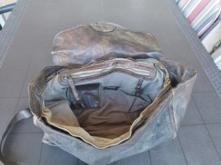 Bolso Bandolera Campomaggi de Cuero lavado.