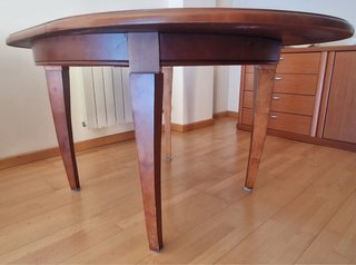 Mesa de Comedor Redonda de Madera