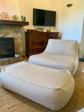 Sillón de Diseño con Reposapiés