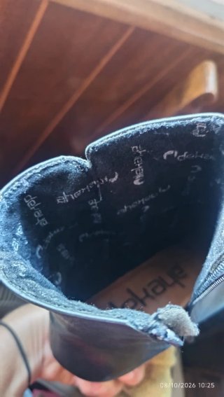 Botines de Piel Negros Dekaye