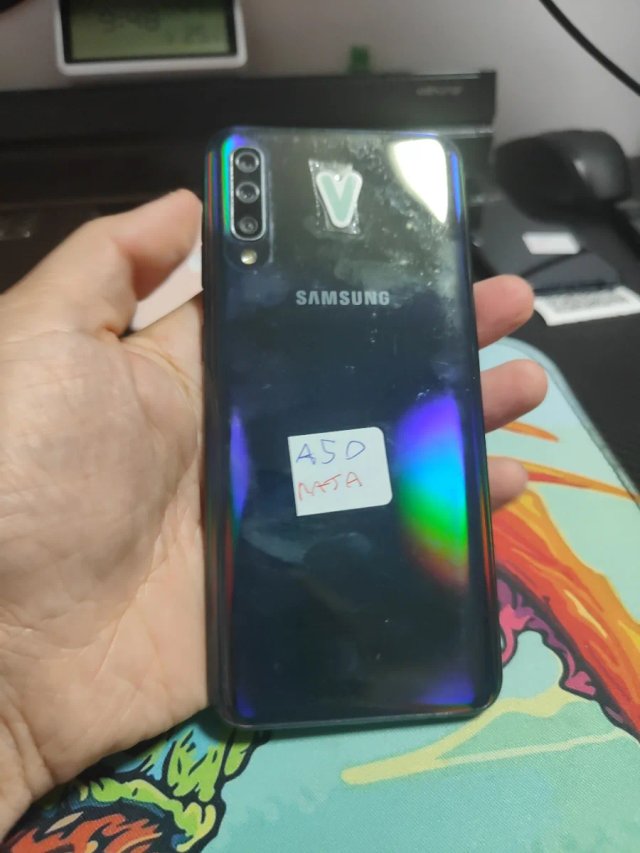 Samsung Galaxy A50