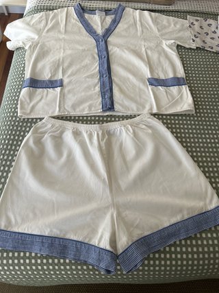 Pijama Verano Blanco y Azul Se venden juntos.