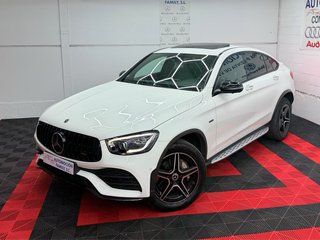 Mercedes-Benz GLC 300de Coupé AMG 306cv