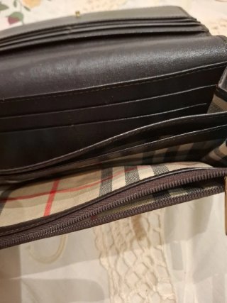 Monedero Burberry Negro Piel Texturizada