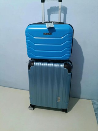 Set de Maleta y Neceser Raykong
