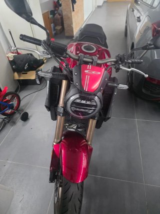 Honda CB 650R Negra/Roja